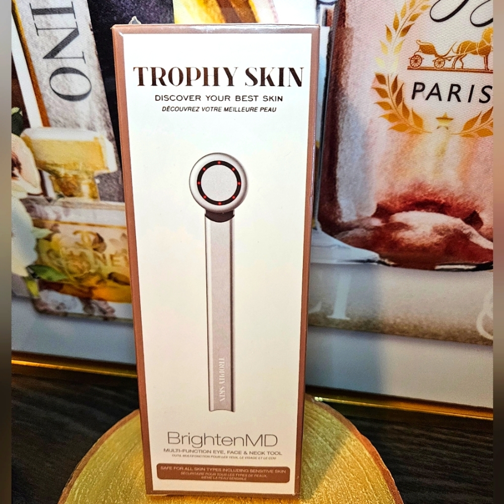 Trophy Skin BrightenMD Device